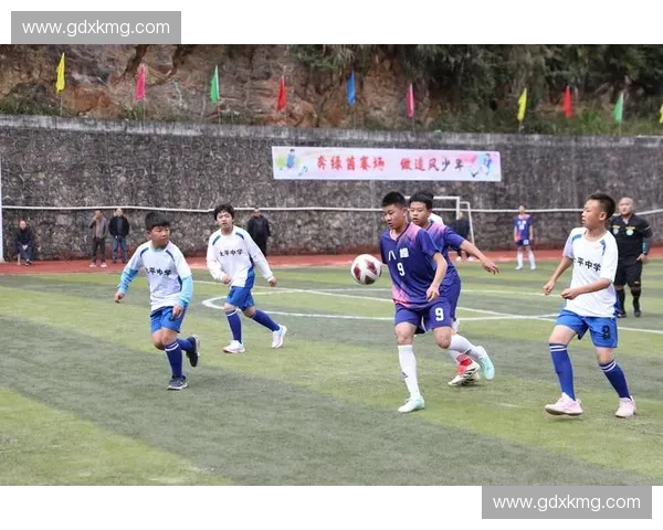 温州足球比赛激战正酣展现城市体育活力与拼搏精神风貌魅力无限姿态